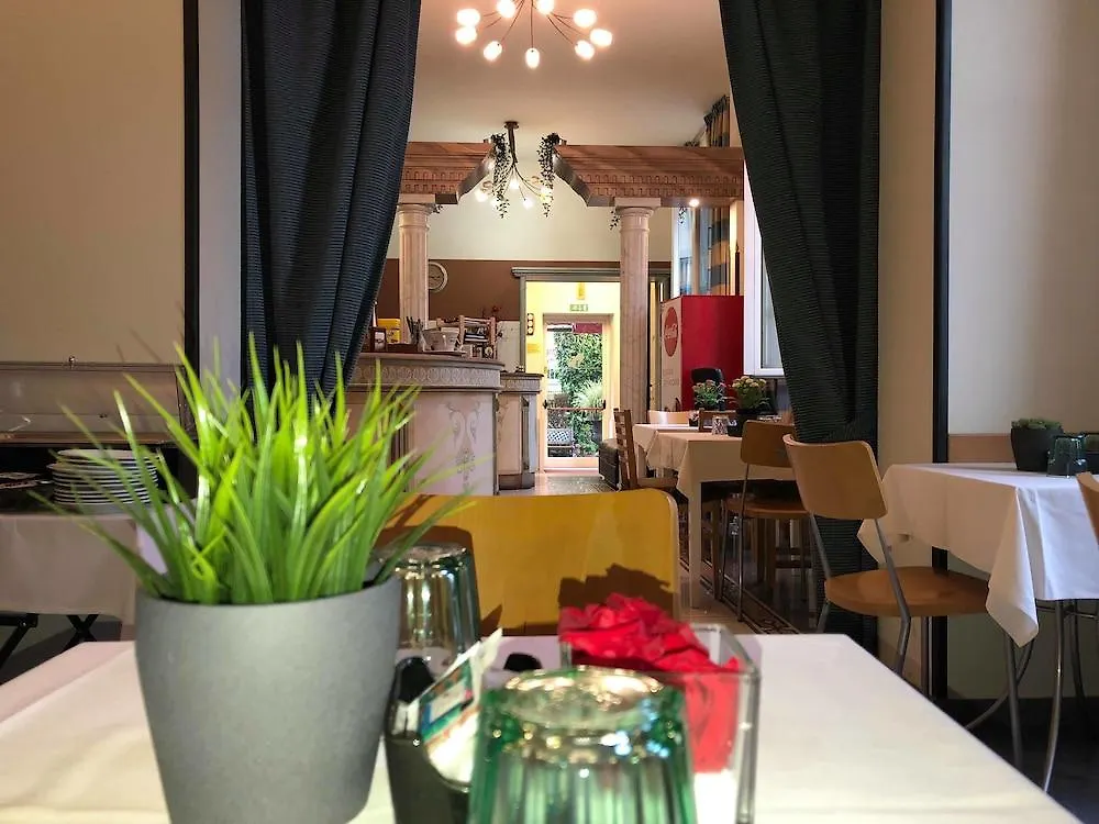Hotel Soggiorno Athena Pisa Italy
