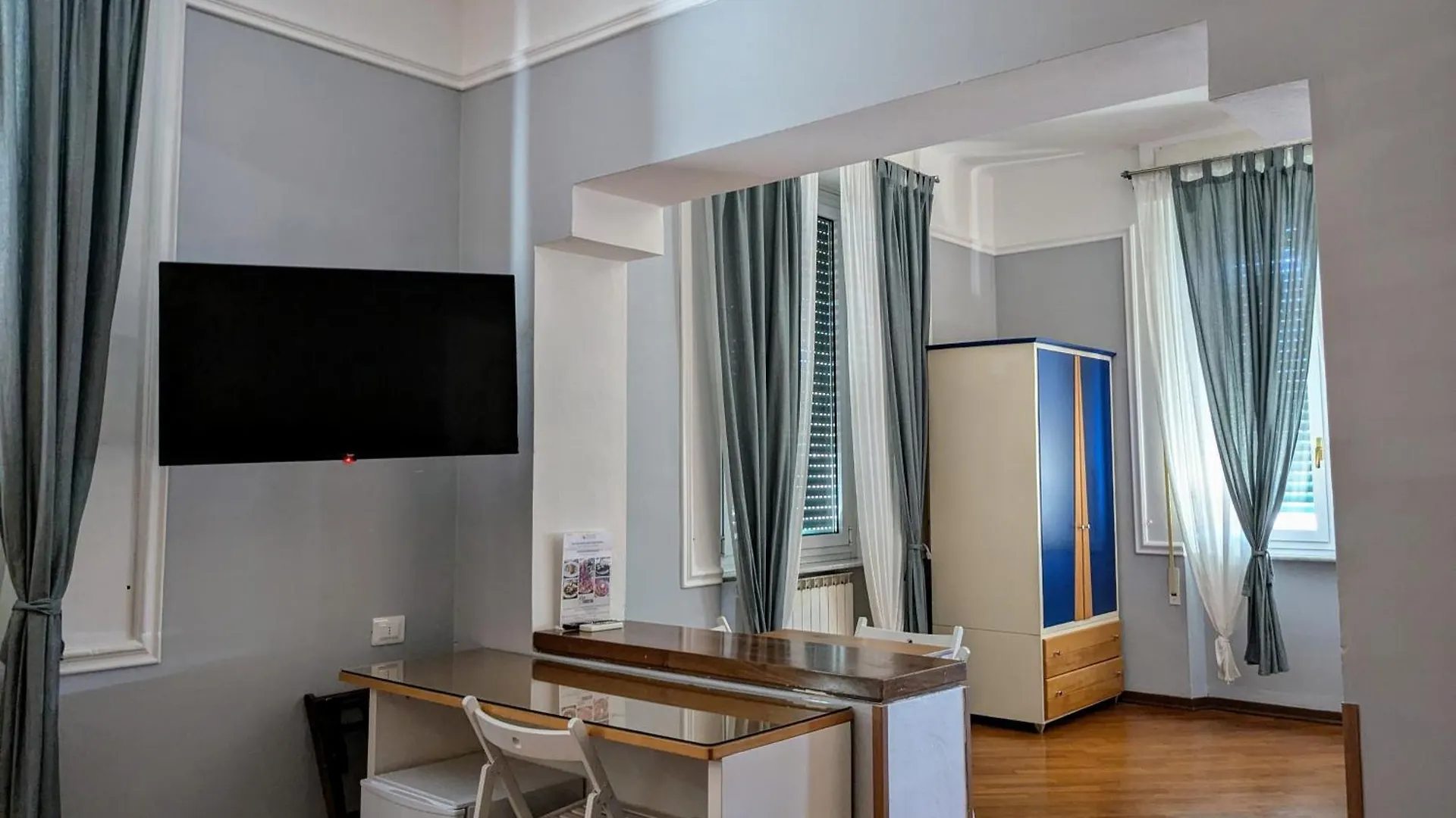 Hotel Soggiorno Athena Pisa 3*,